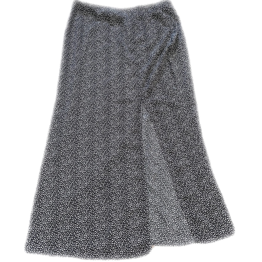 Black and white pattern skirt